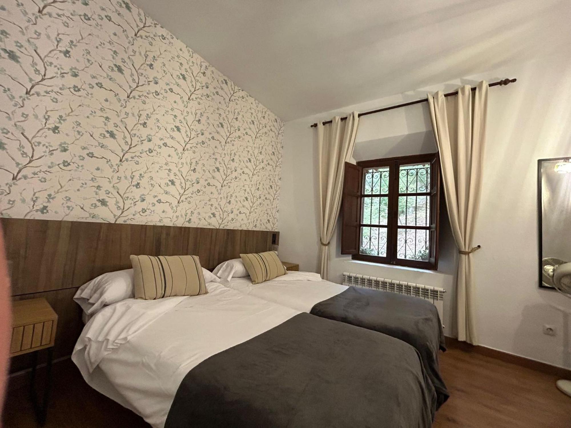 Hospederia Virgen De La Hoz Hotel Corduente ภายนอก รูปภาพ