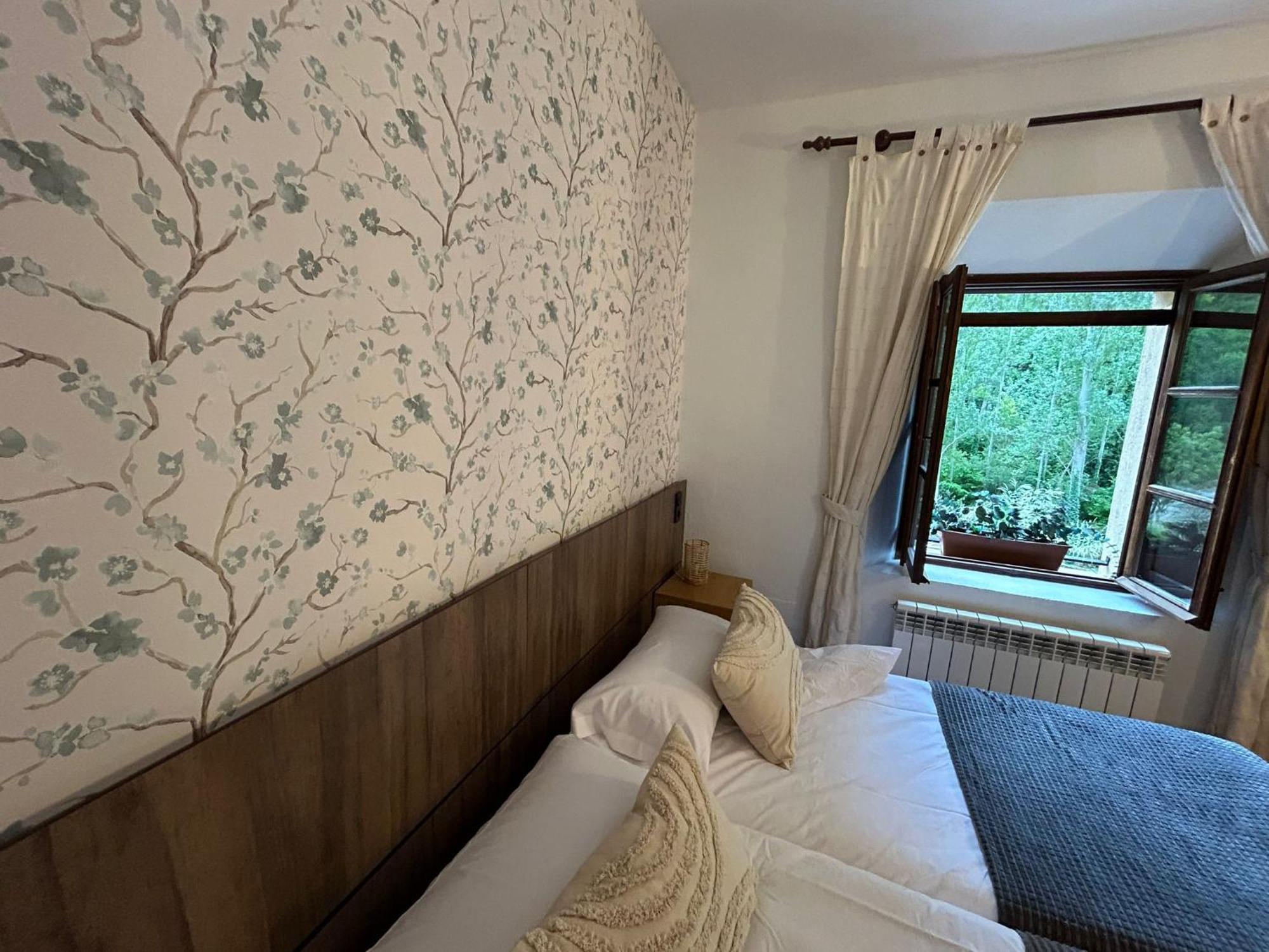 Hospederia Virgen De La Hoz Hotel Corduente ภายนอก รูปภาพ